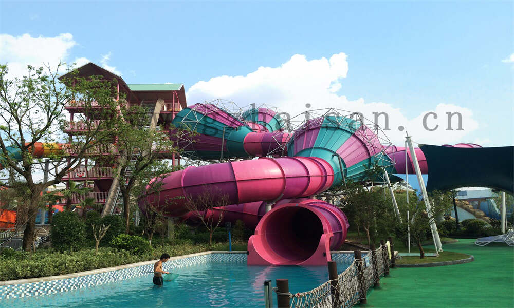 如何规划水上乐园的空气质量和通风？